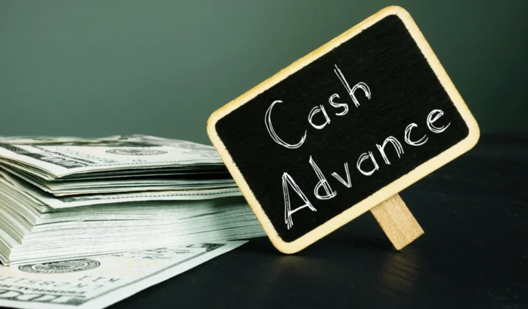 cash-advances-is-it-worth-it-Quickzy-Finance-1024x600