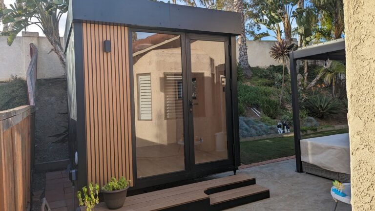 PXL_20231209_230457253-min